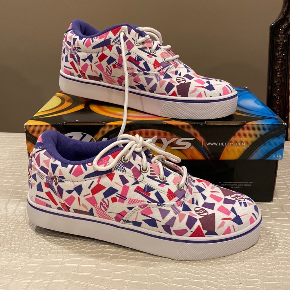 Women’s size 9 Heelys!